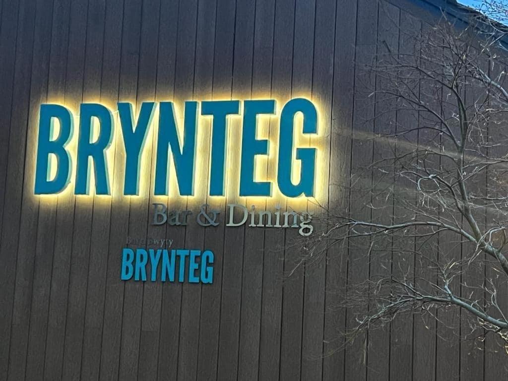 Number 57 Brynteg Hotel Карнарфон Екстериор снимка